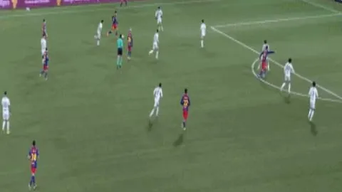 巴塞罗那击败拉斯帕尔马斯，稳居西甲榜首位置。