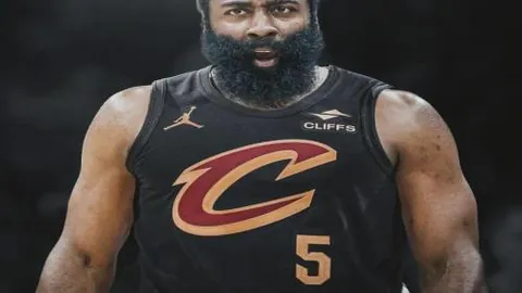 【激战一触即发】独行侠巅峰对决森林狼，NBA焦点战即将开演！